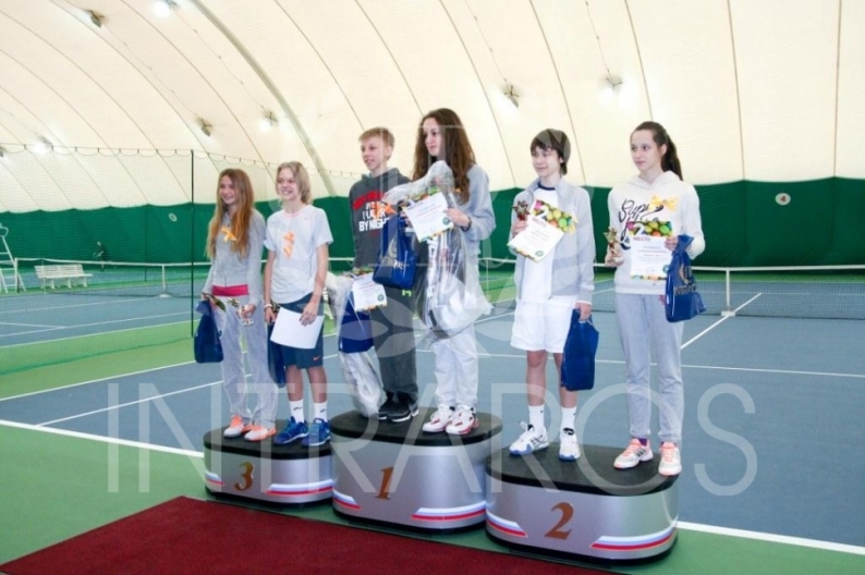INTRAROS - спонсор турнира в "Теннис Парке"